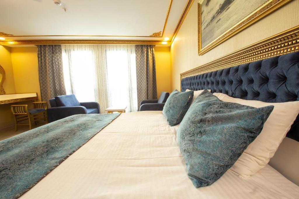 Phosphorion Hotel Istanbul Exterior photo Deluxe Room