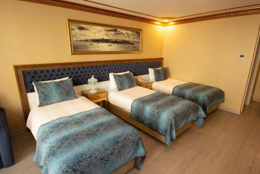 Phosphorion Hotel Istanbul Exterior photo A room at the hotel