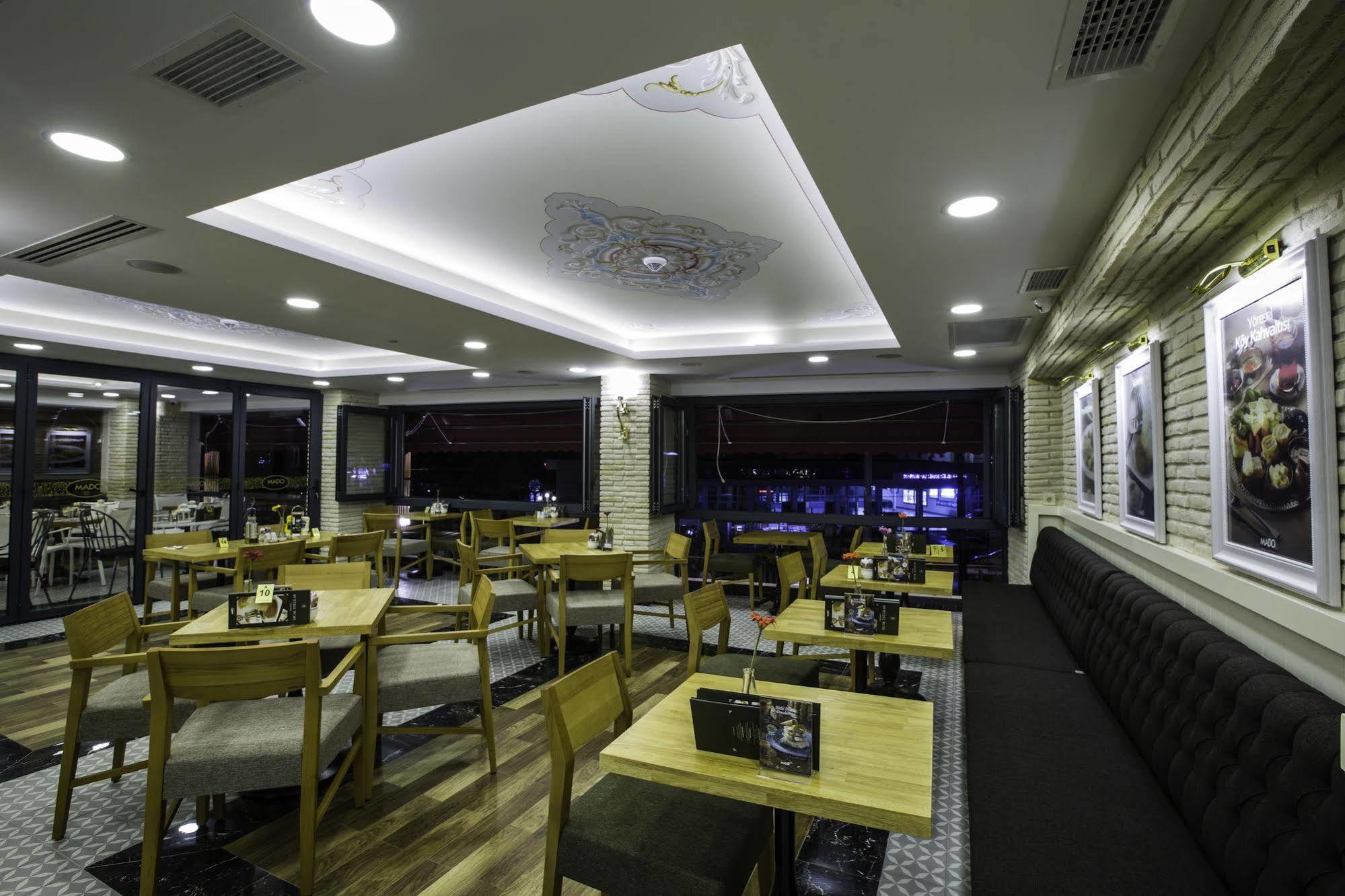 Phosphorion Hotel Istanbul Exterior photo Restaurant in Belgrade
