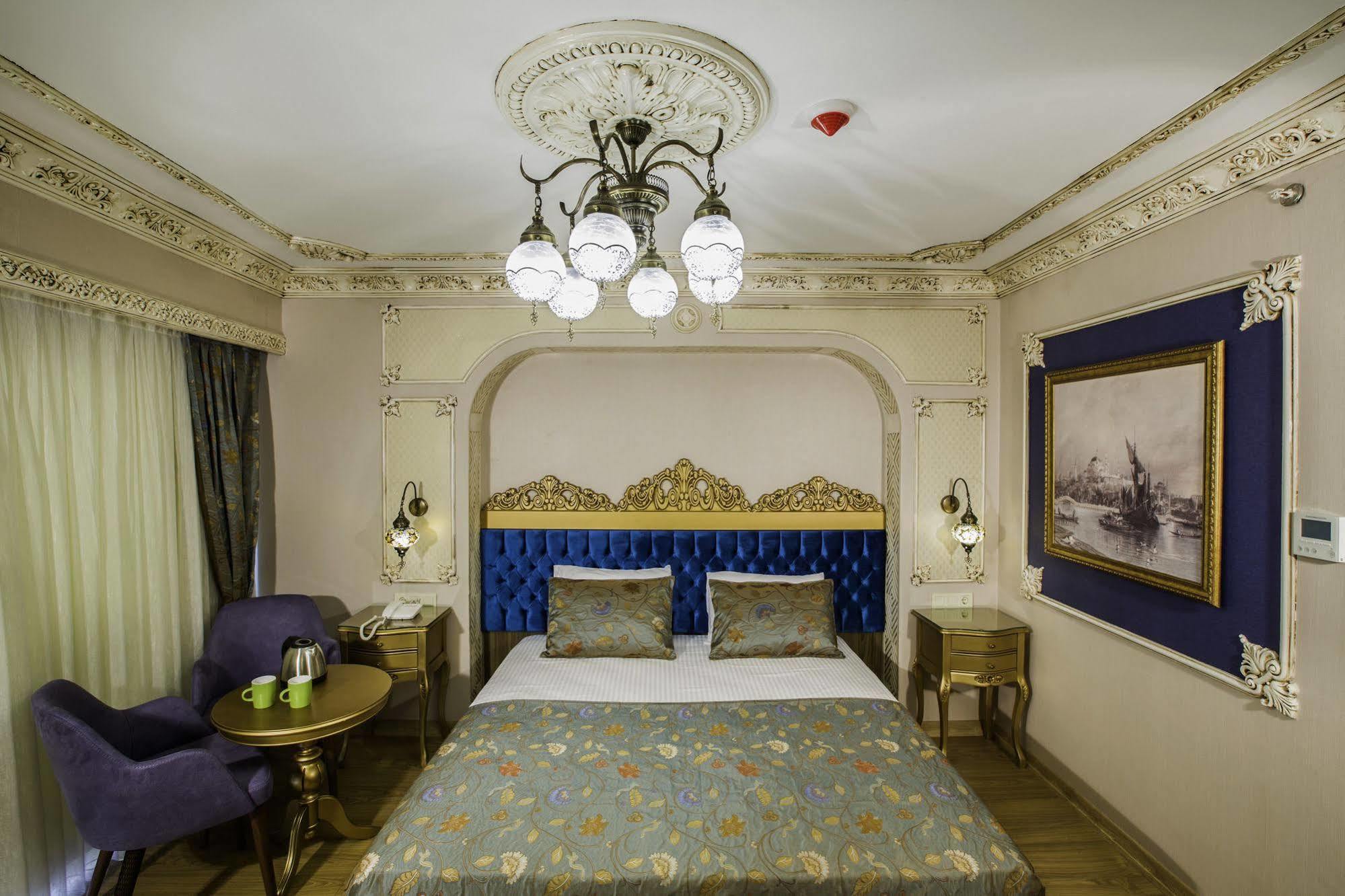 Phosphorion Hotel Istanbul Exterior photo A room at the hotel